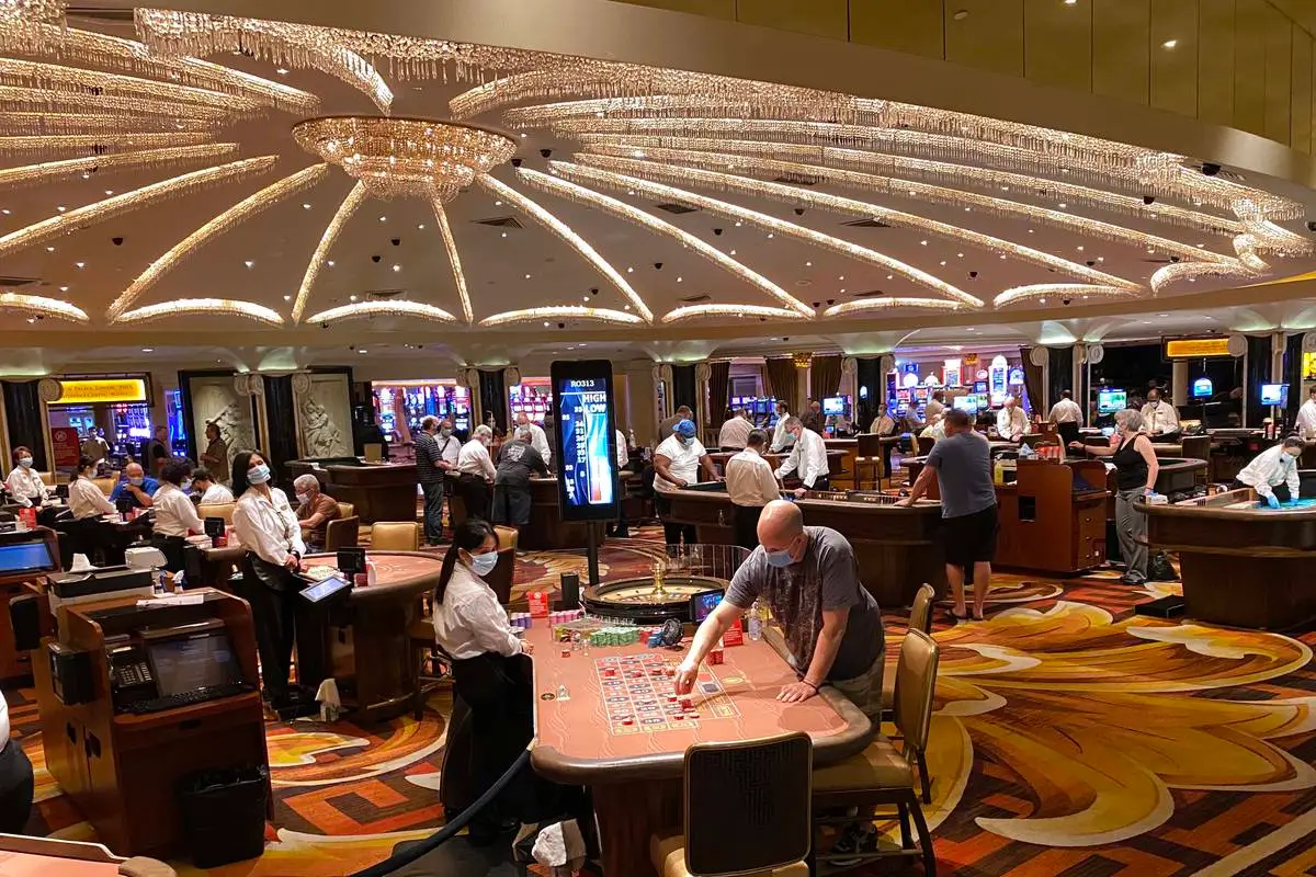 15106968_web1_CV-CAESARS-c.webp