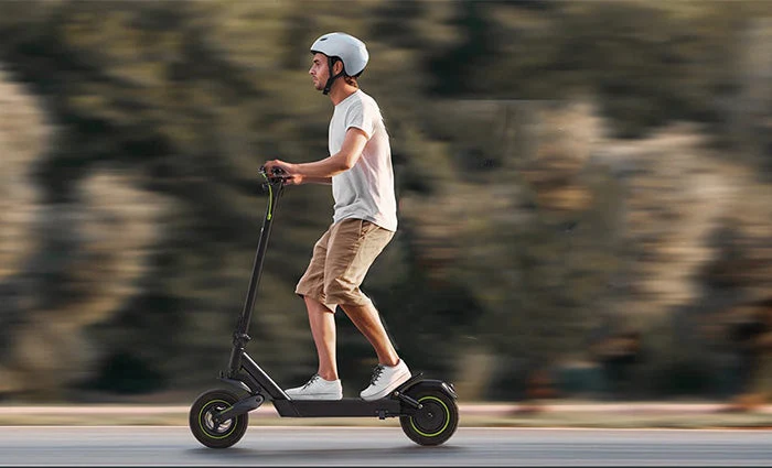 isinwheel-s10max-escooter-1_6e3cc896-e66d-4af7-a64f-50733b159847.webp